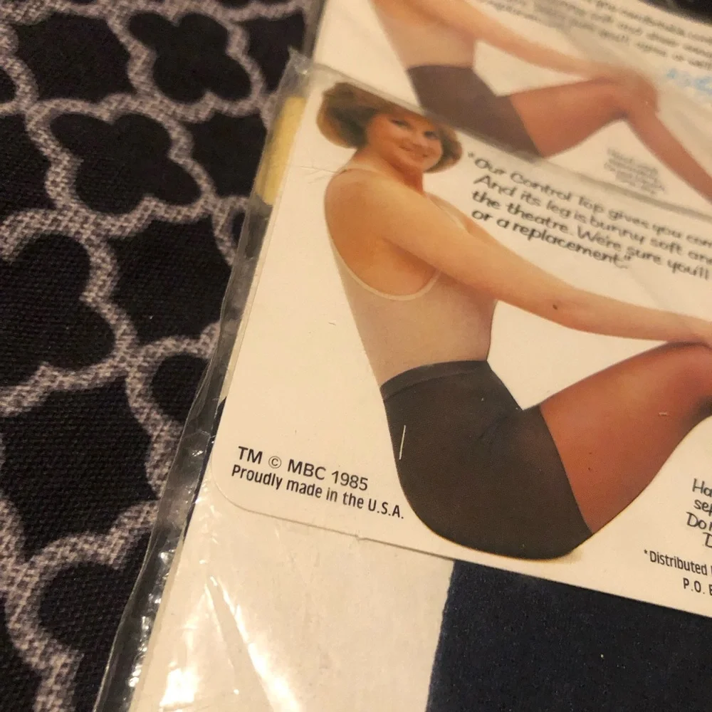 VTG Berkshire Mayer Navy Sandalfoot Beige Pantyhose Tights Sz Medium Tall LOT D7
